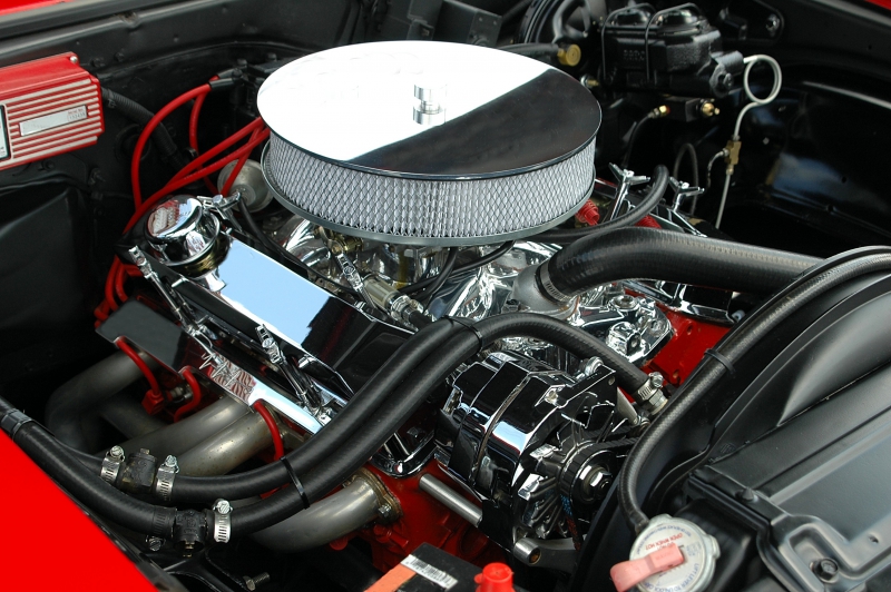 garagiste-LA CELLE-min_car-engine-1548434